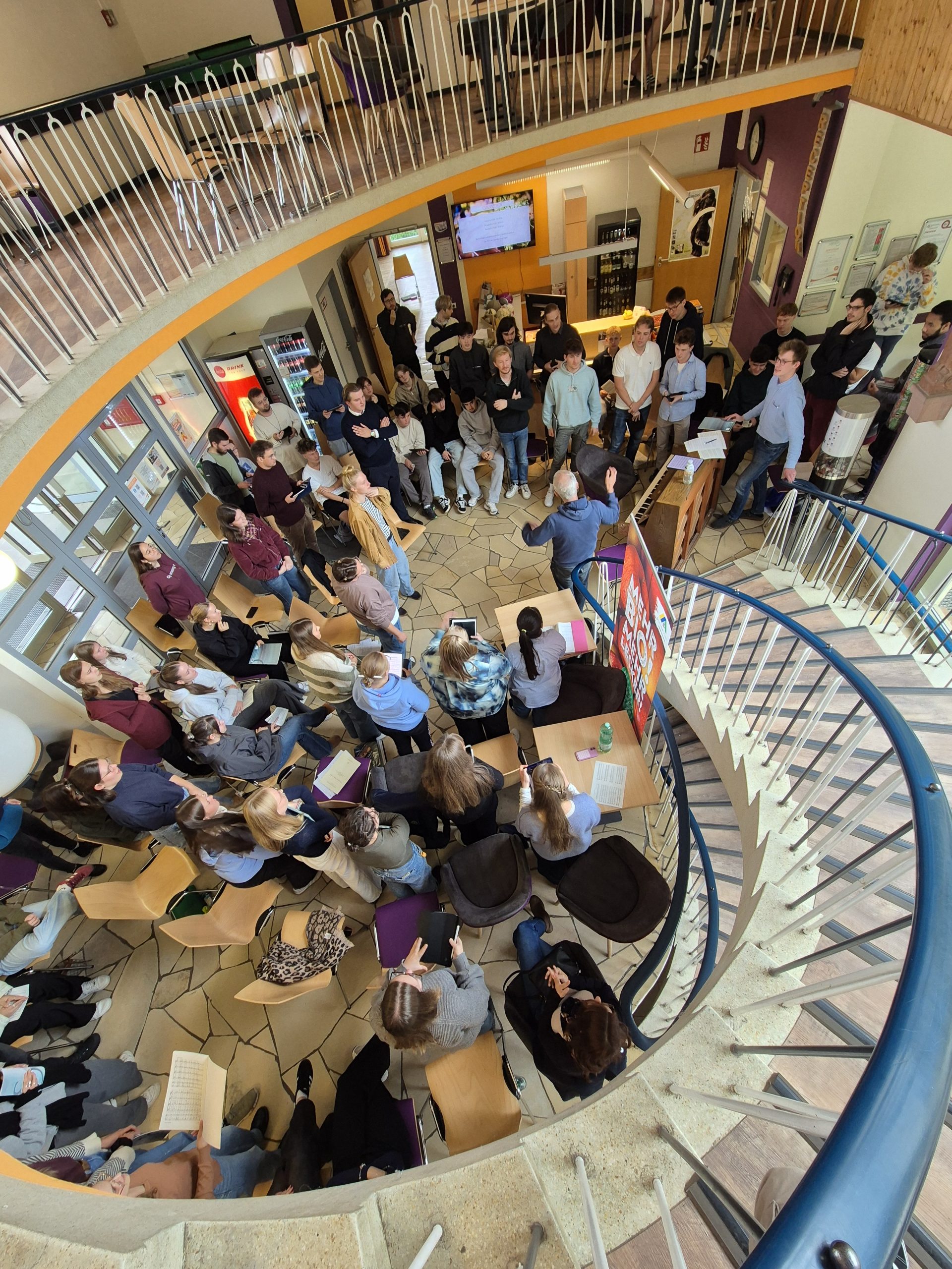 Begegnung mit dem Landesjugendchor NRW